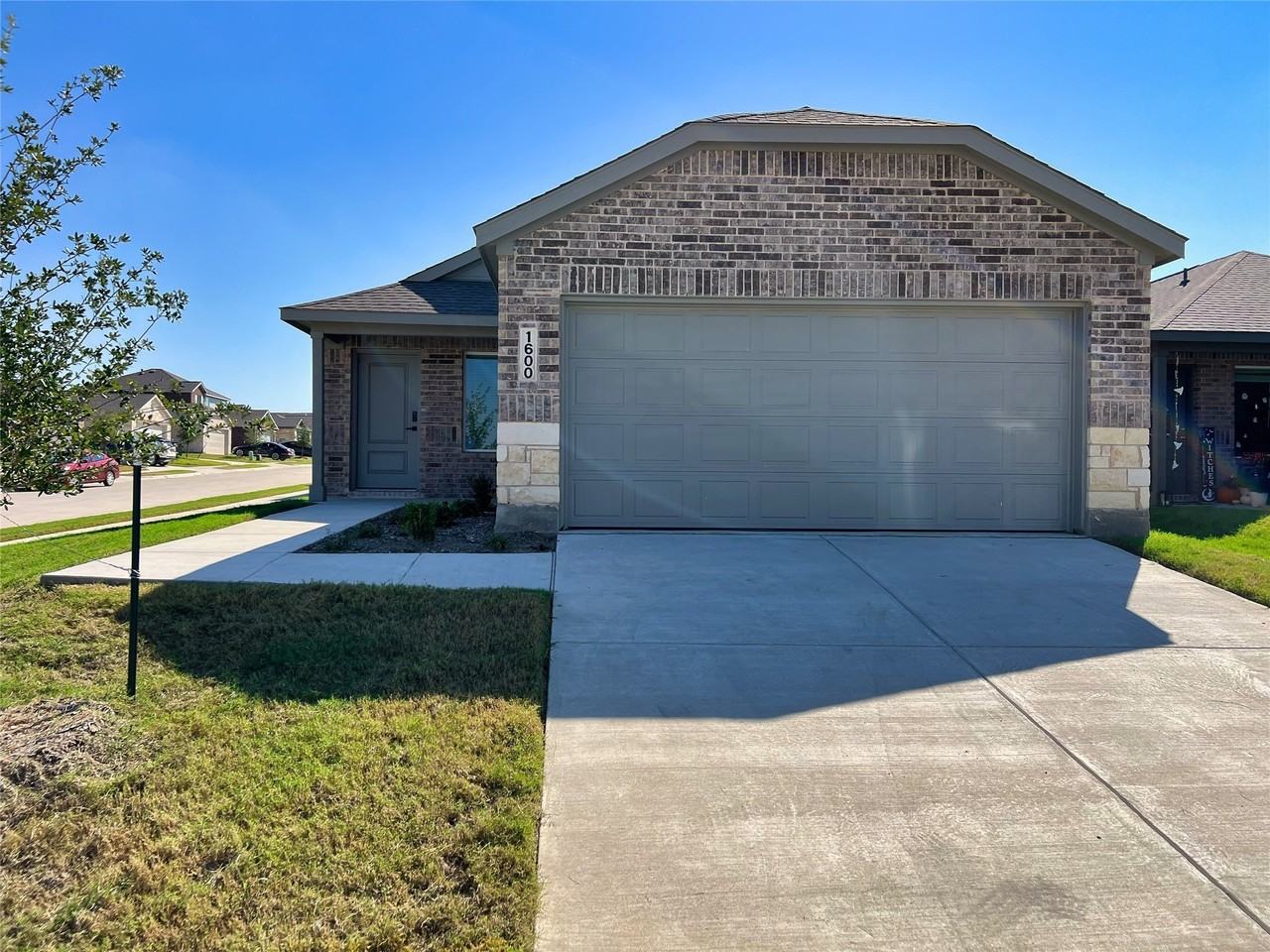 1600 Baron Ln - Photo 2 of 22