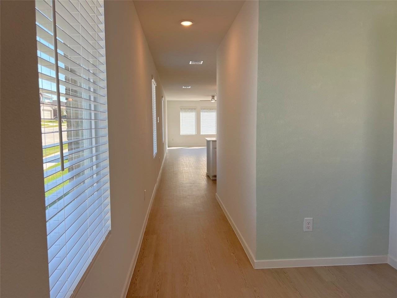 1600 Baron Ln - Photo 5 of 22