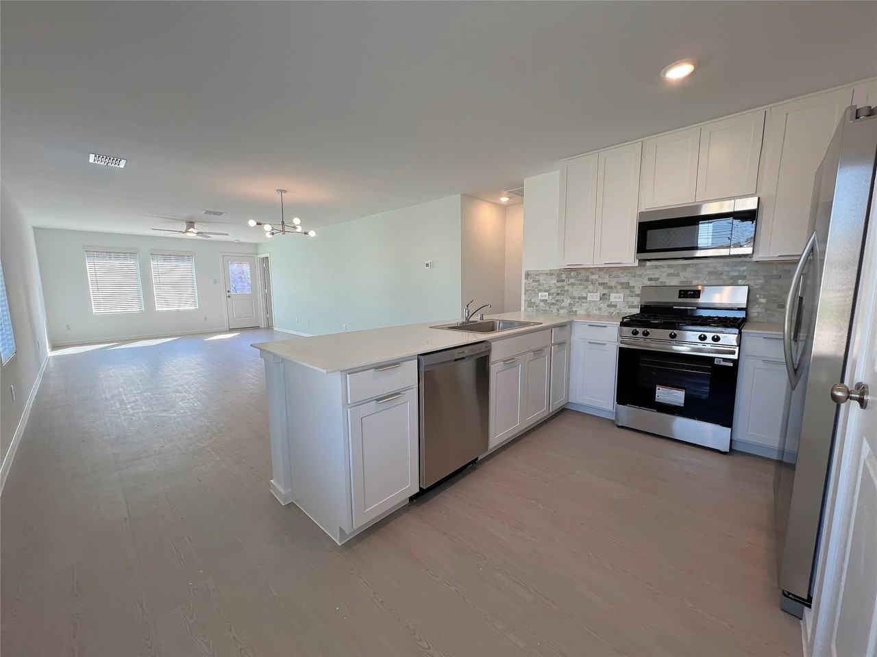 1600 Baron Ln - Photo 6 of 22
