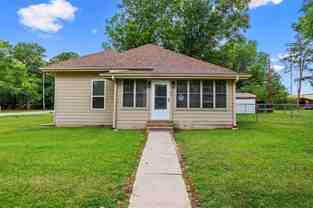 401 Central Ave - Photo 1 of 1