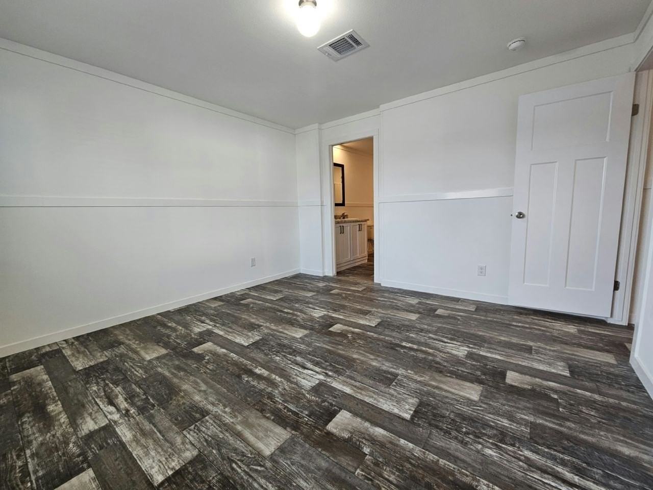 16830 Oak Leaf Ct #16830B - Photo 4 of 13