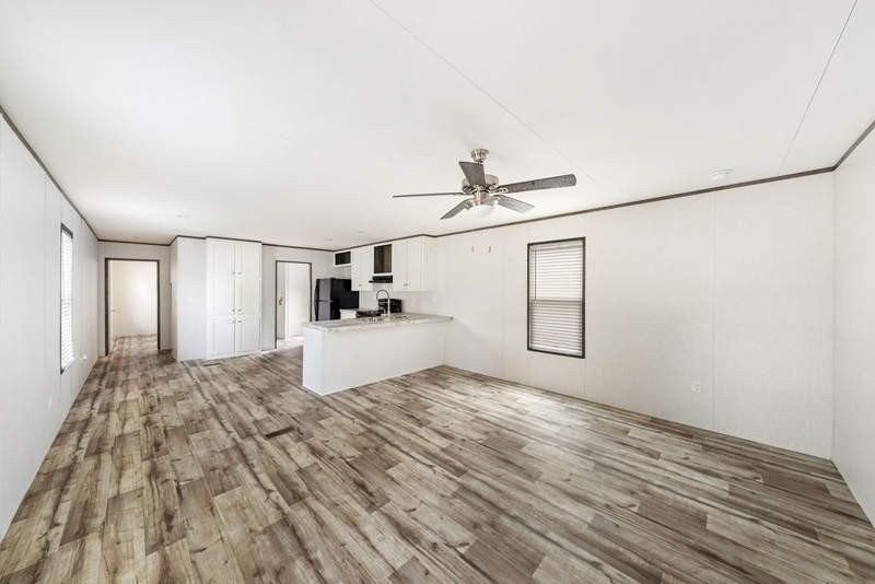 202 Linda St - Photo 2 of 12