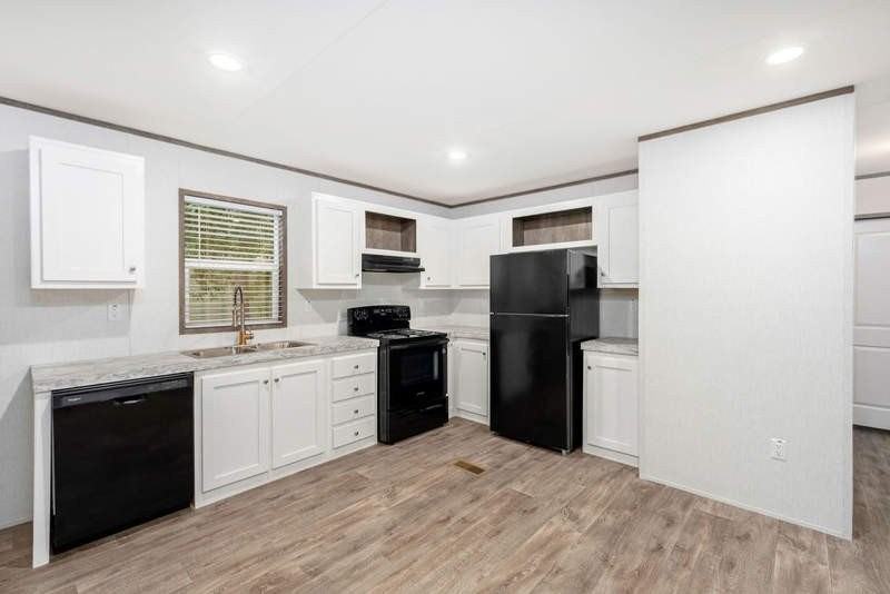 130 Lillian St - Photo 3 of 11