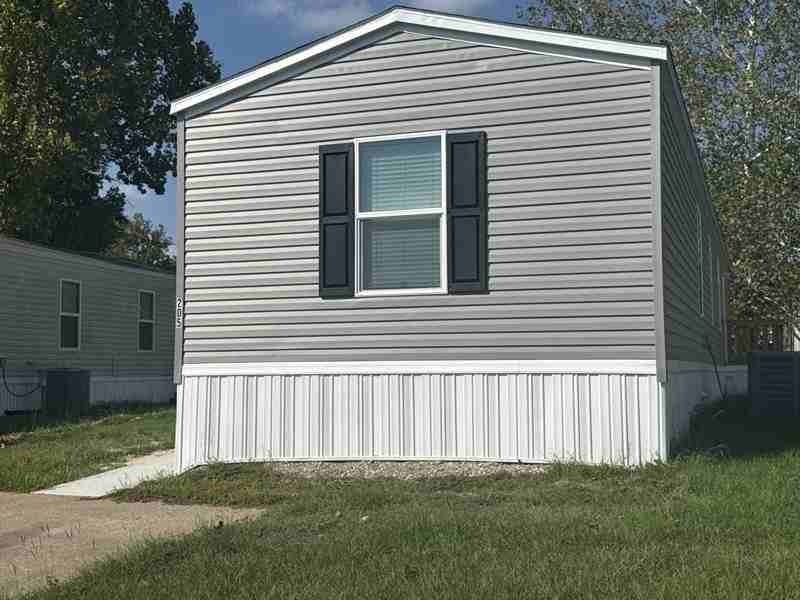 205 Linda St - Photo 2 of 14