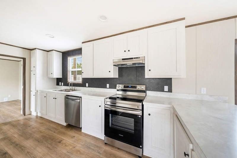 205 Linda St - Photo 6 of 14