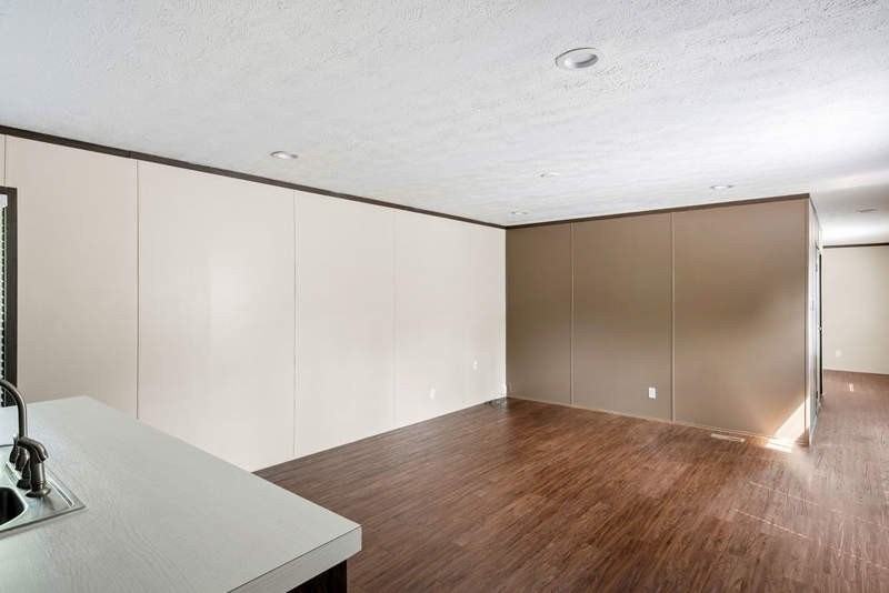 119 Peggy St - Photo 4 of 11