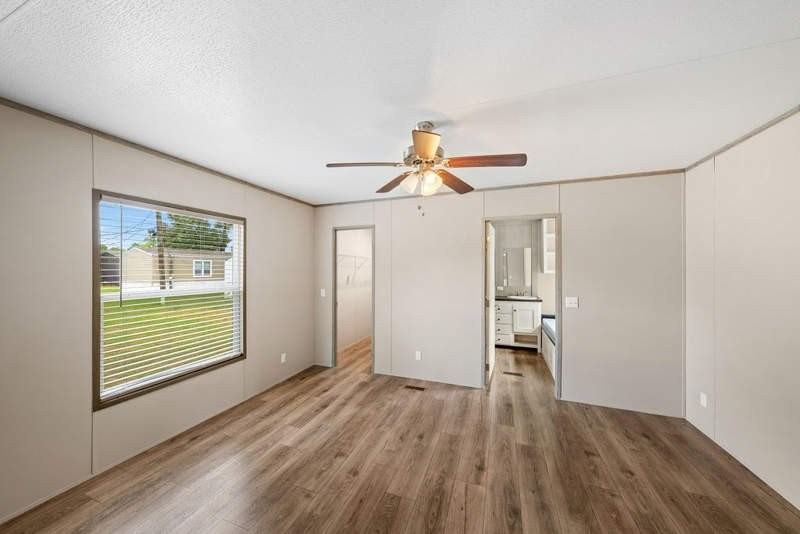 122 Linda St - Photo 6 of 12