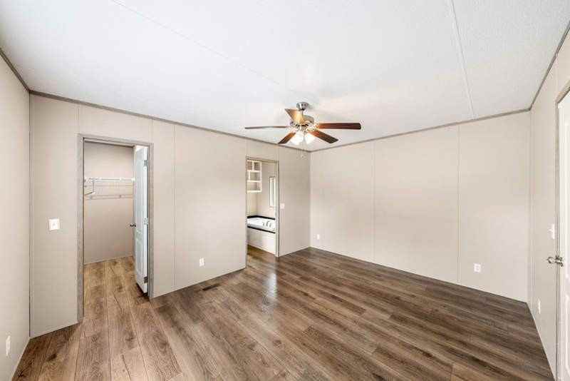 122 Linda St - Photo 7 of 12