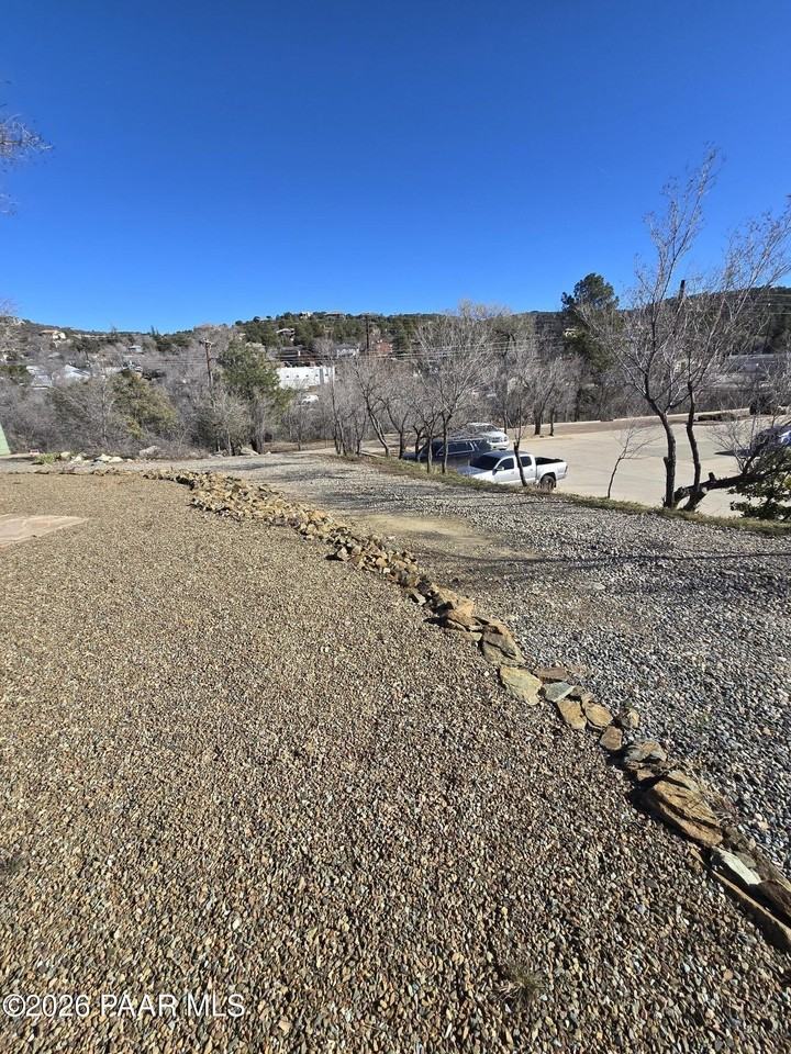 410 White Spar Rd - Photo 4 of 20