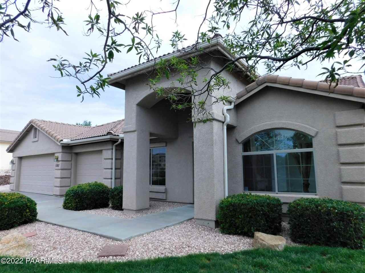 5707 Cilantro Ct - Photo 2 of 33