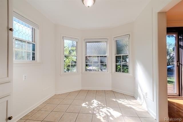 1616 N Vermont Ave - Photo 6 of 24