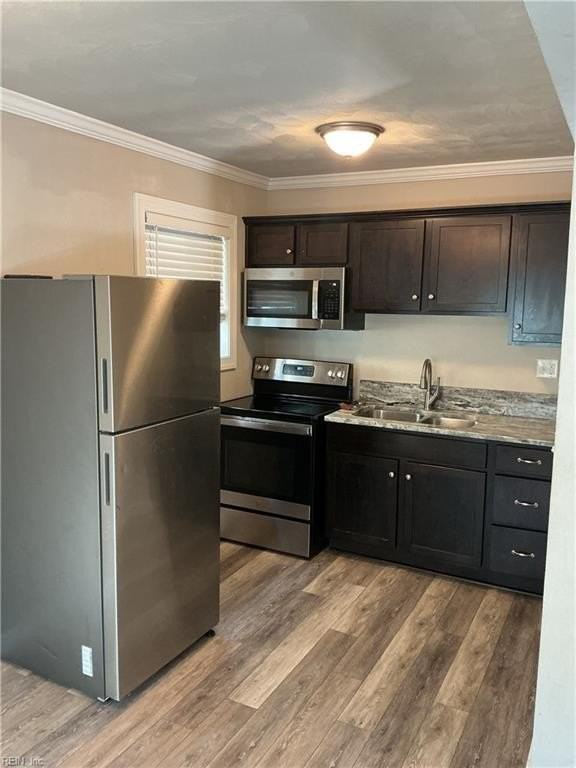 318 W 36th St #5 - Photo 3 of 7