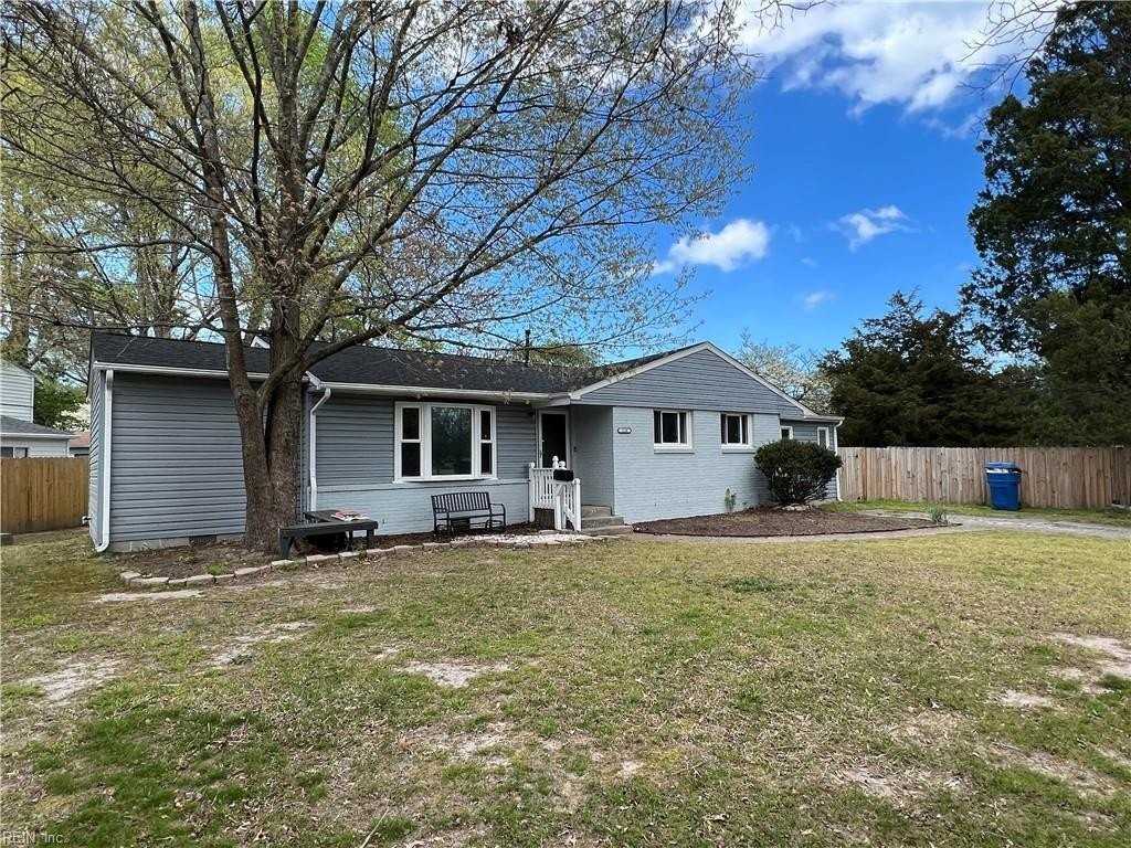 520 Aragona Blvd - Photo 2 of 32