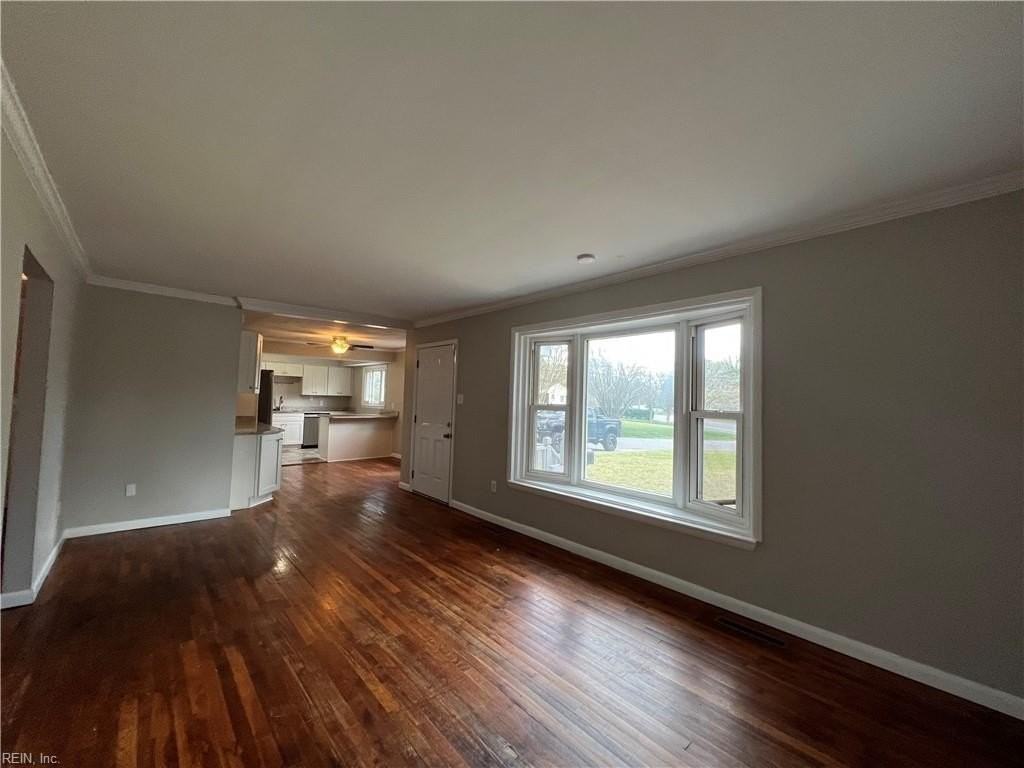 520 Aragona Blvd - Photo 4 of 32