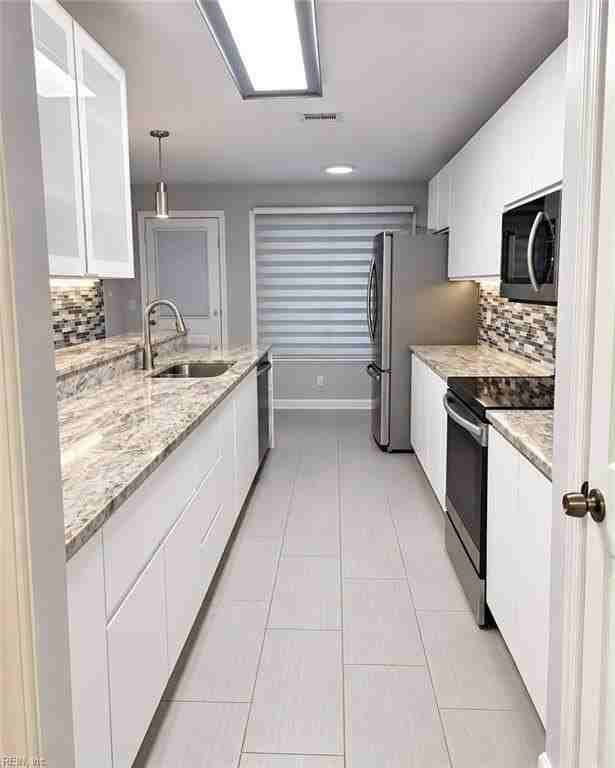 1500 Canterford Ct - Photo 5 of 23