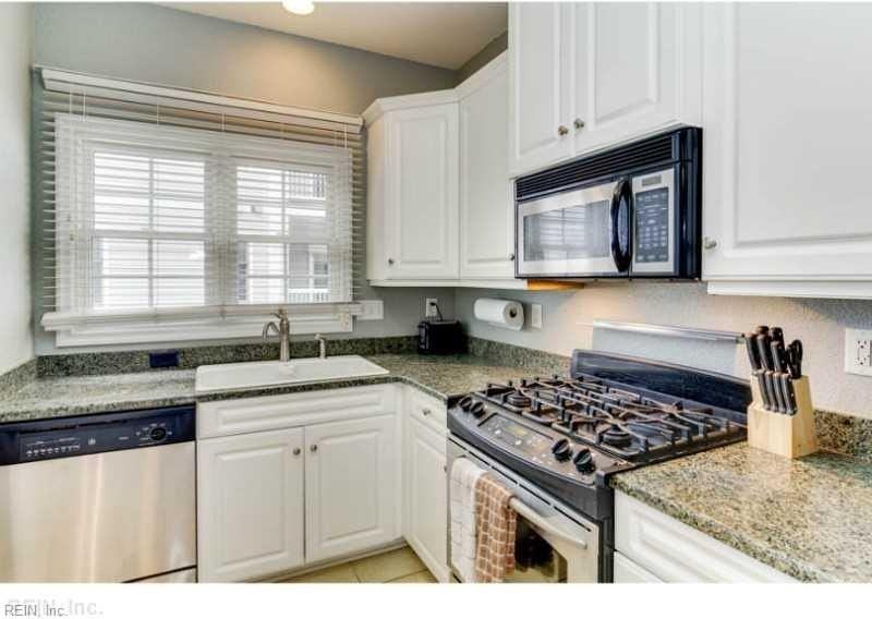 2225 Devore Ct - Photo 4 of 31