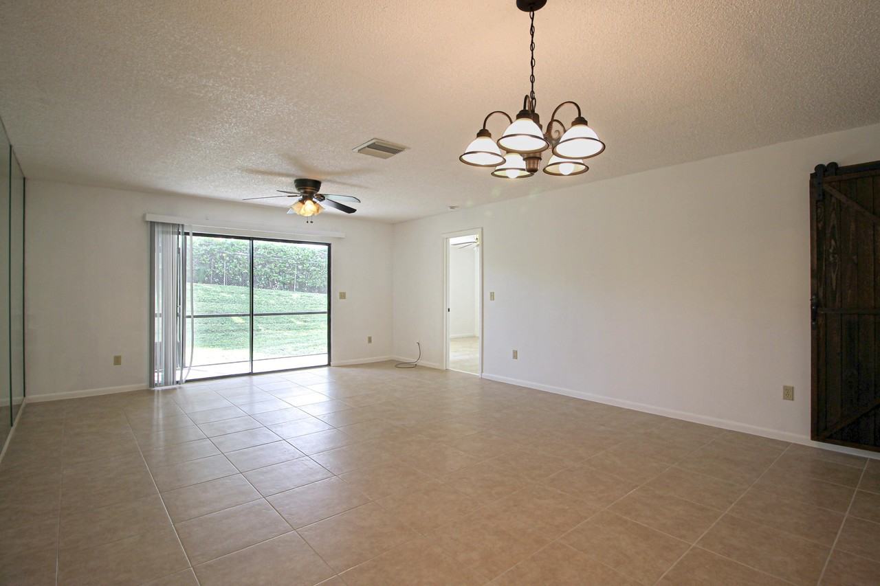 105 Lakeview Dr E - Photo 6 of 12