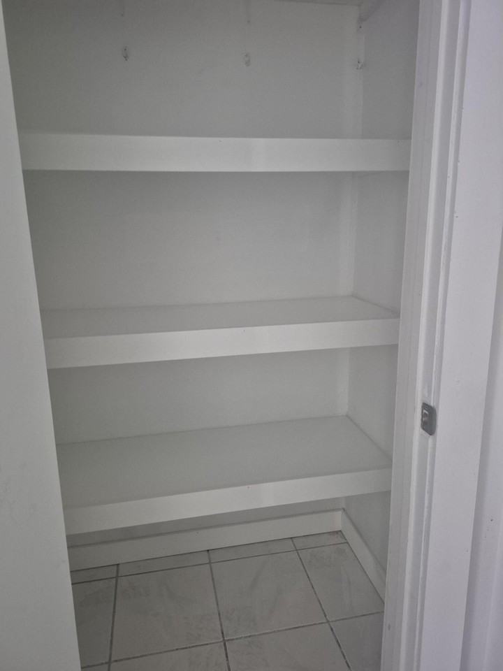 432 Forest Hill Blvd - Photo 7 of 21