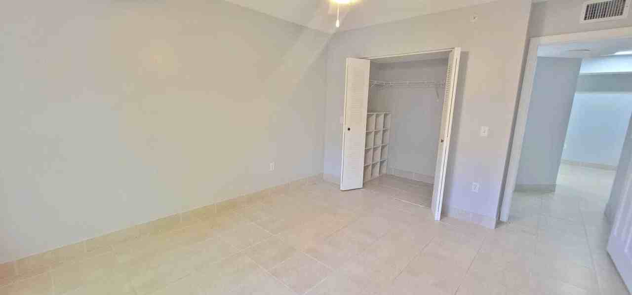 4021 San Marino Blvd #206 - Photo 5 of 11