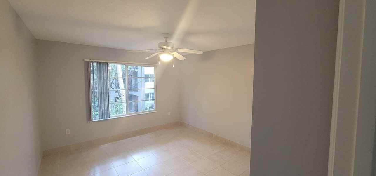 4021 San Marino Blvd #206 - Photo 7 of 11