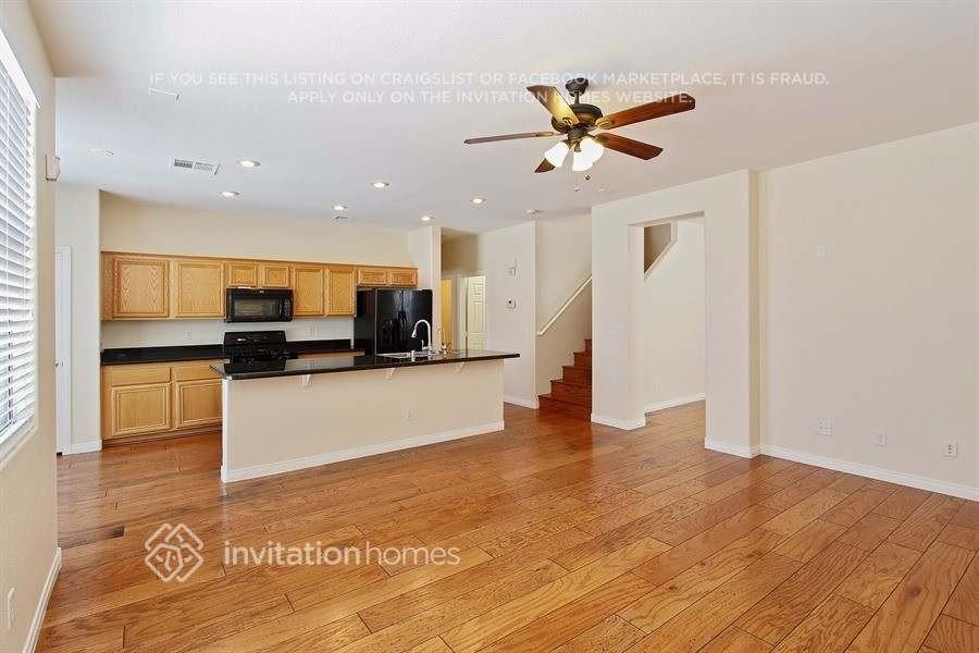 367 Common Ct - Photo 4 of 15