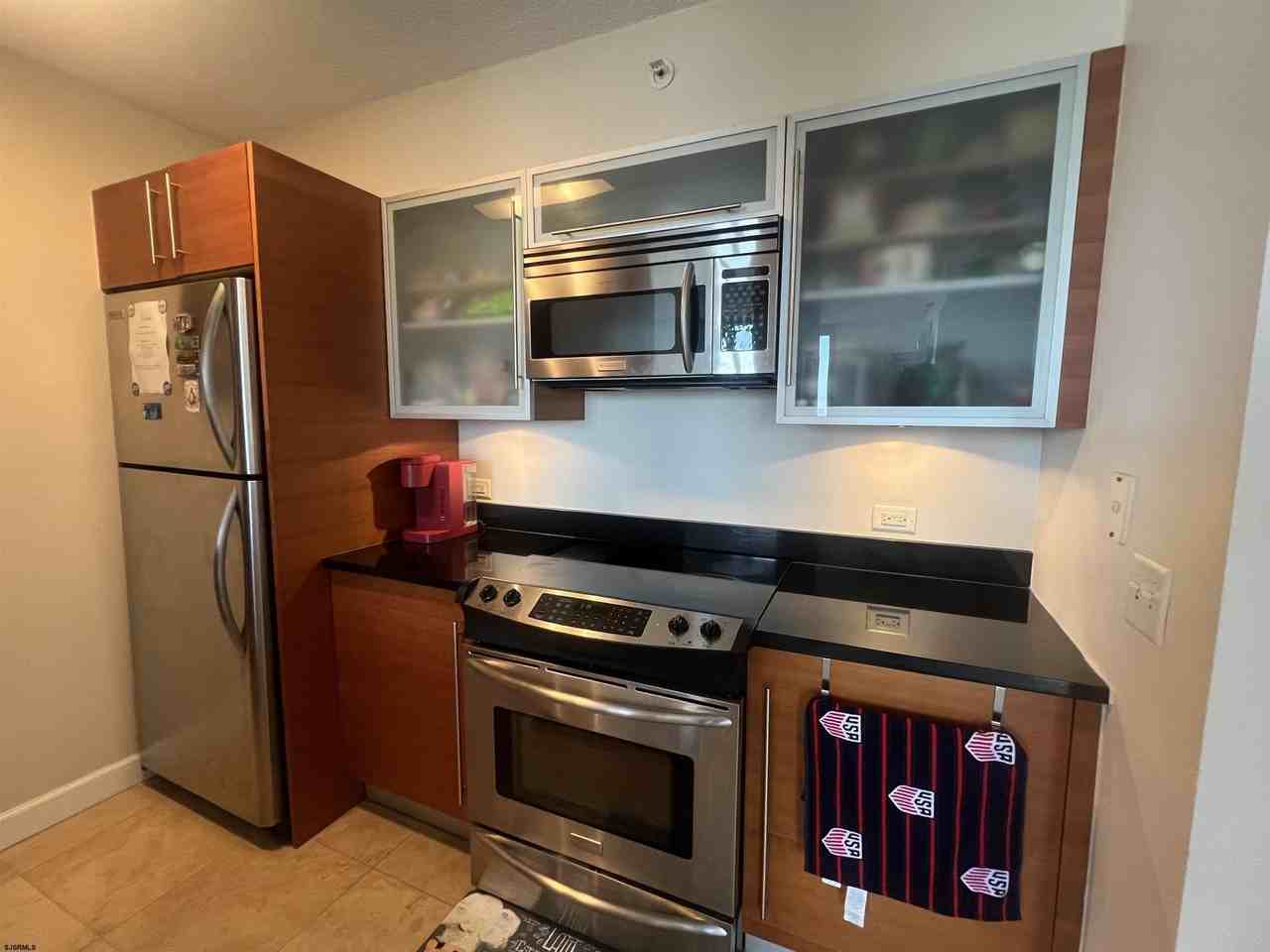 526 Pacific Ave #1801 - Photo 3 of 21