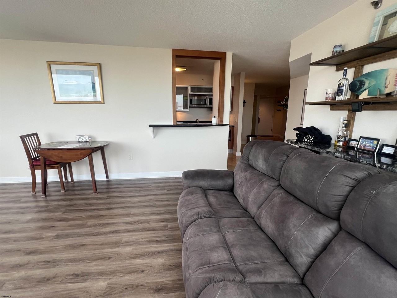 526 Pacific Ave #1801 - Photo 7 of 21