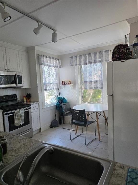 15 Webster St #2 - Photo 4 of 11