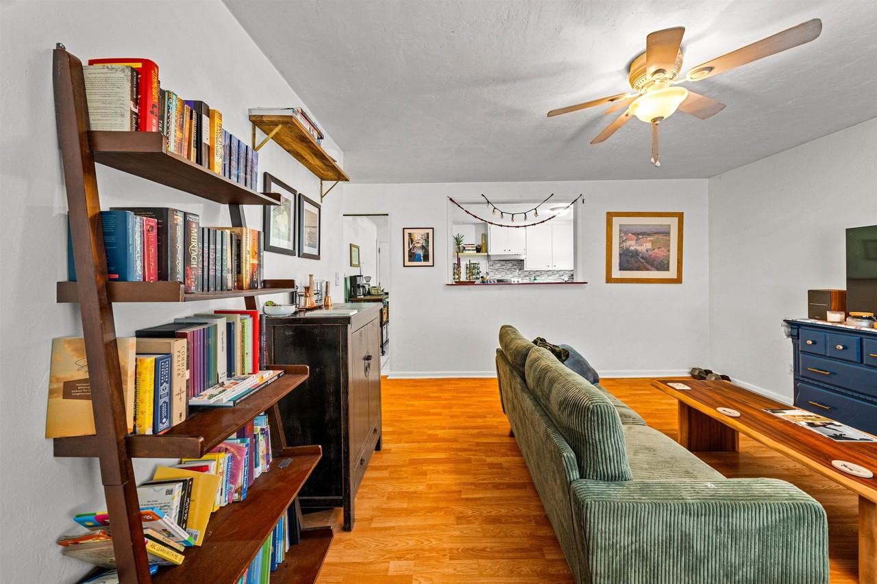 4130 Wiggington Rd - Photo 4 of 42