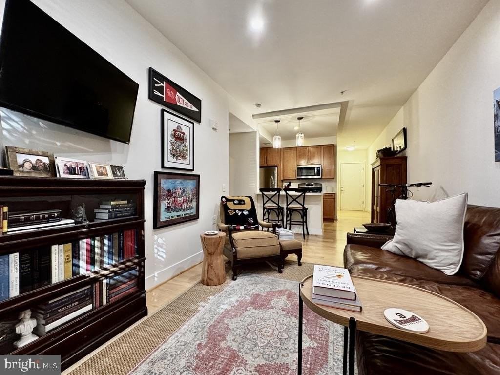 1425 11th St Nw #102 - Photo 4 of 20