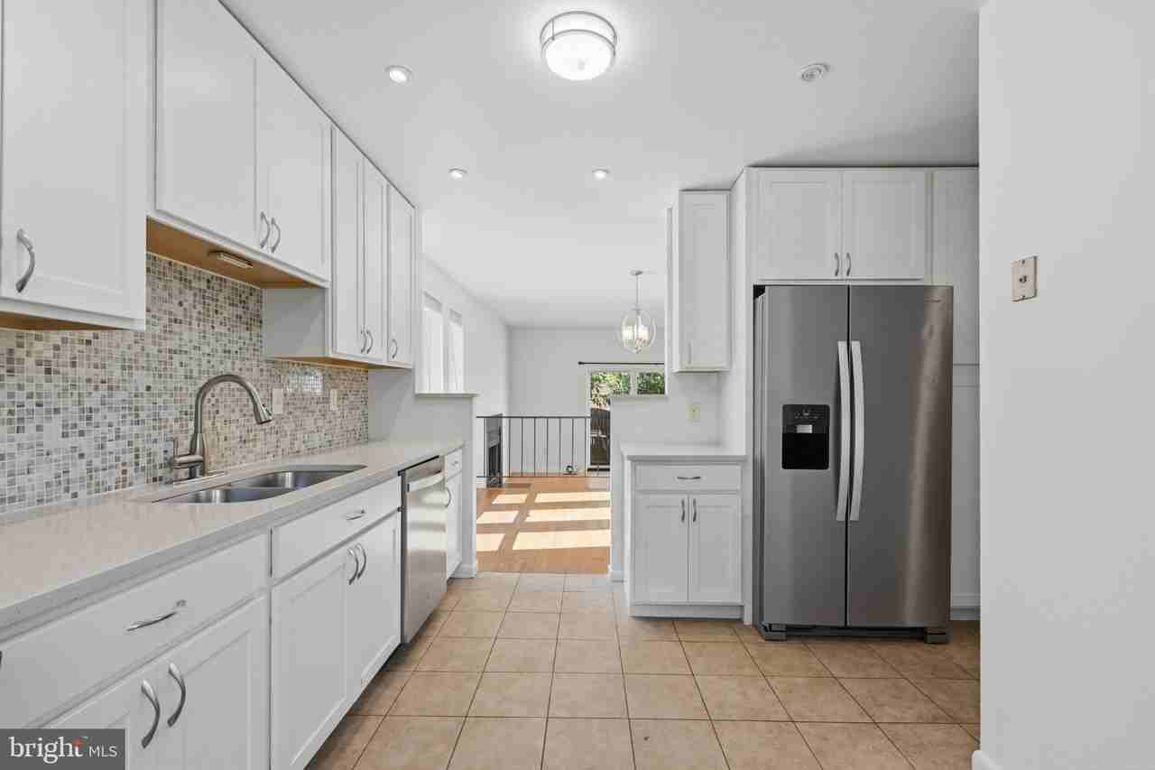 521 Brummel Ct Nw #521 - Photo 3 of 32