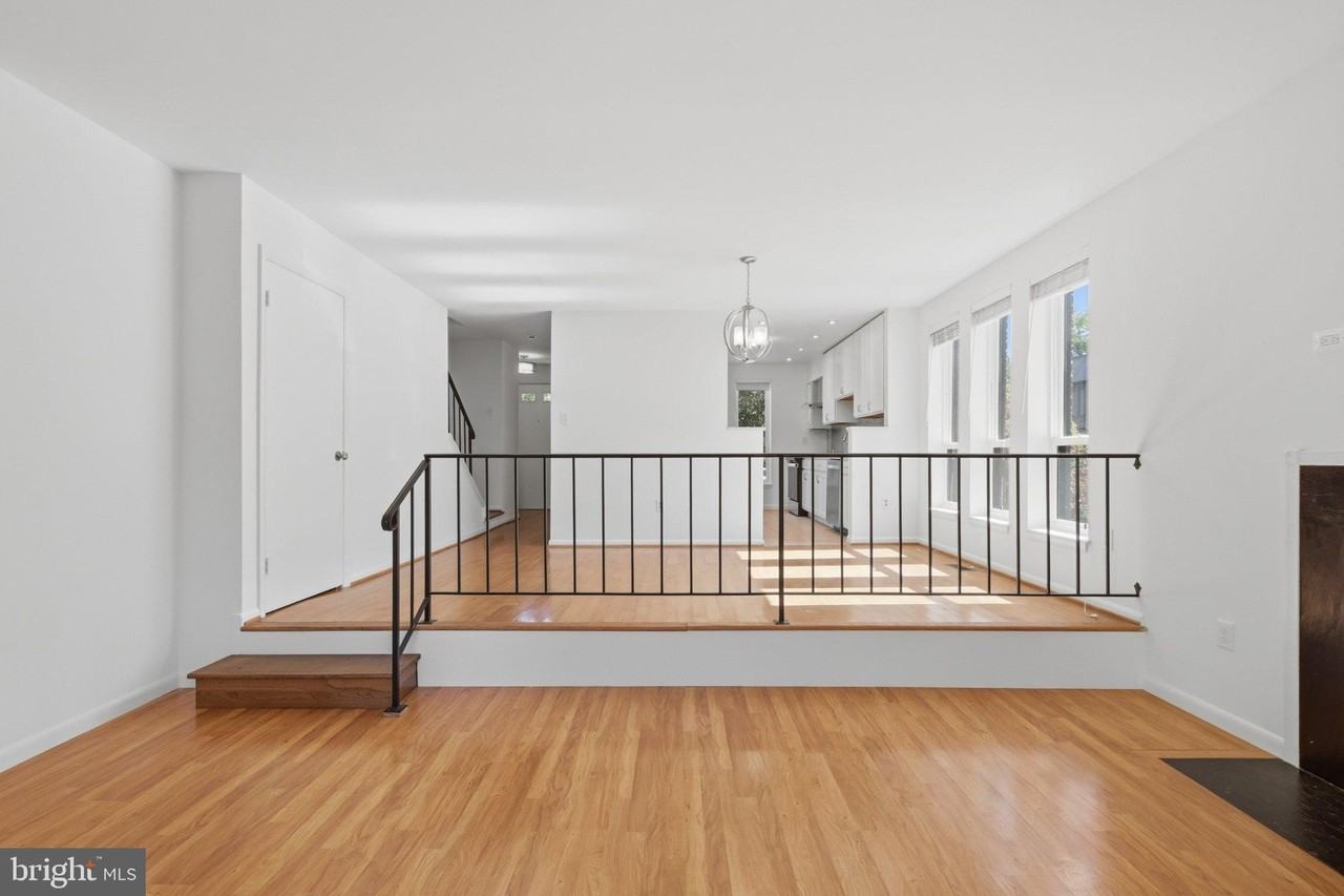 521 Brummel Ct Nw #521 - Photo 4 of 32