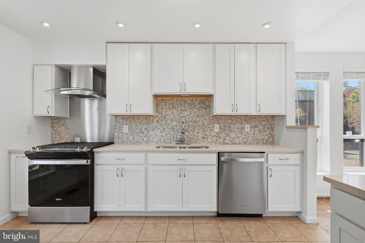 521 Brummel Ct Nw #521 - Photo 6 of 32