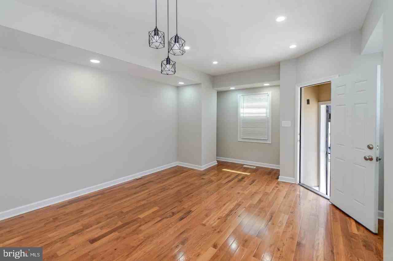 1276 Glyndon Ave - Photo 4 of 35