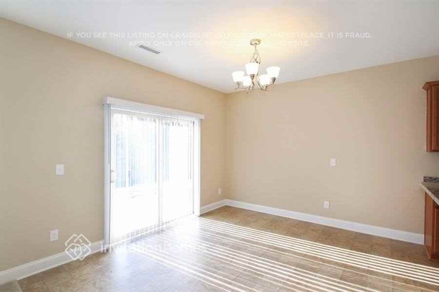 84 Hemlock Green Ln - Photo 3 of 16