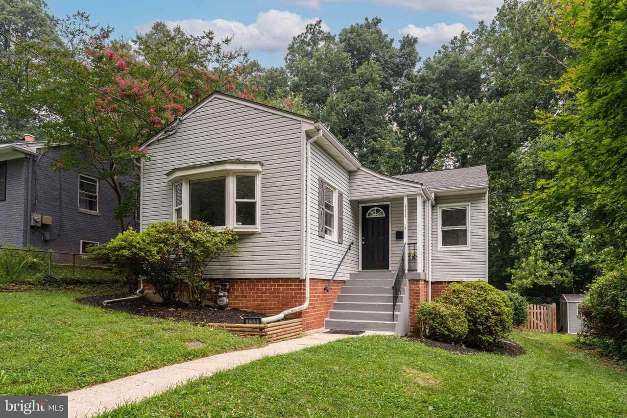 130 Whitmoor Ter - Photo 2 of 31