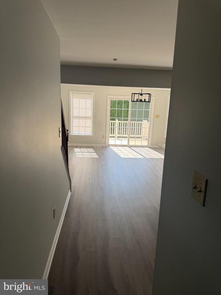 901 Mercer Dr - Photo 7 of 36