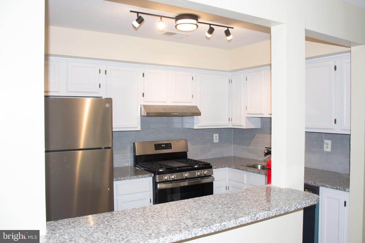 107 Delamere Dr #5 - Photo 4 of 14