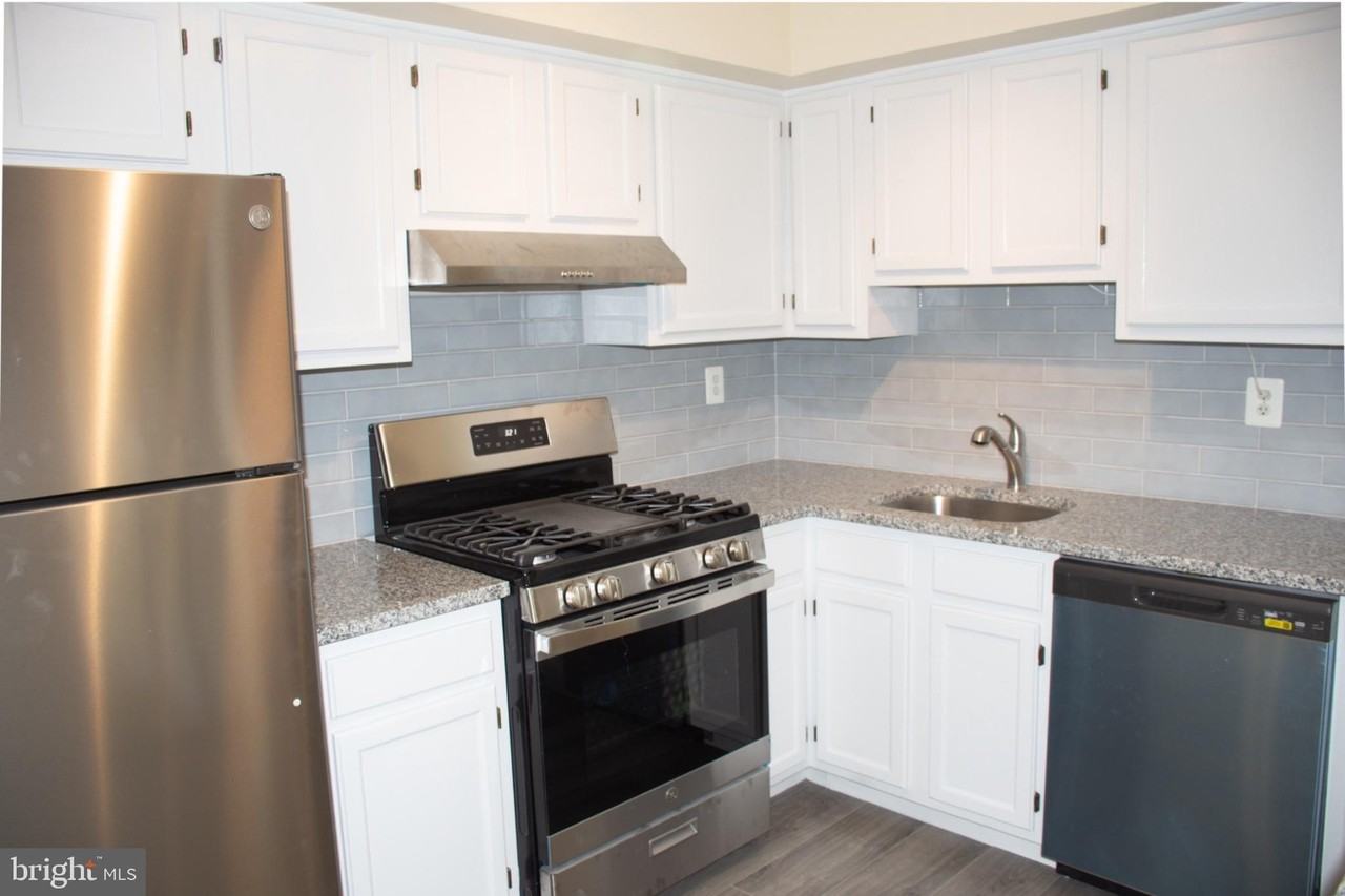 107 Delamere Dr #5 - Photo 5 of 14
