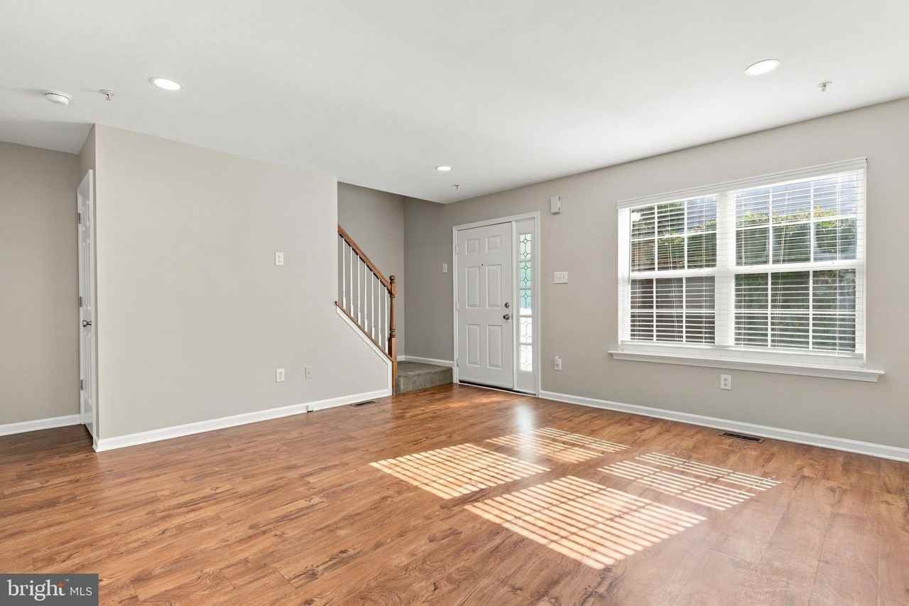 213 Tanager Ct #258 - Photo 2 of 36