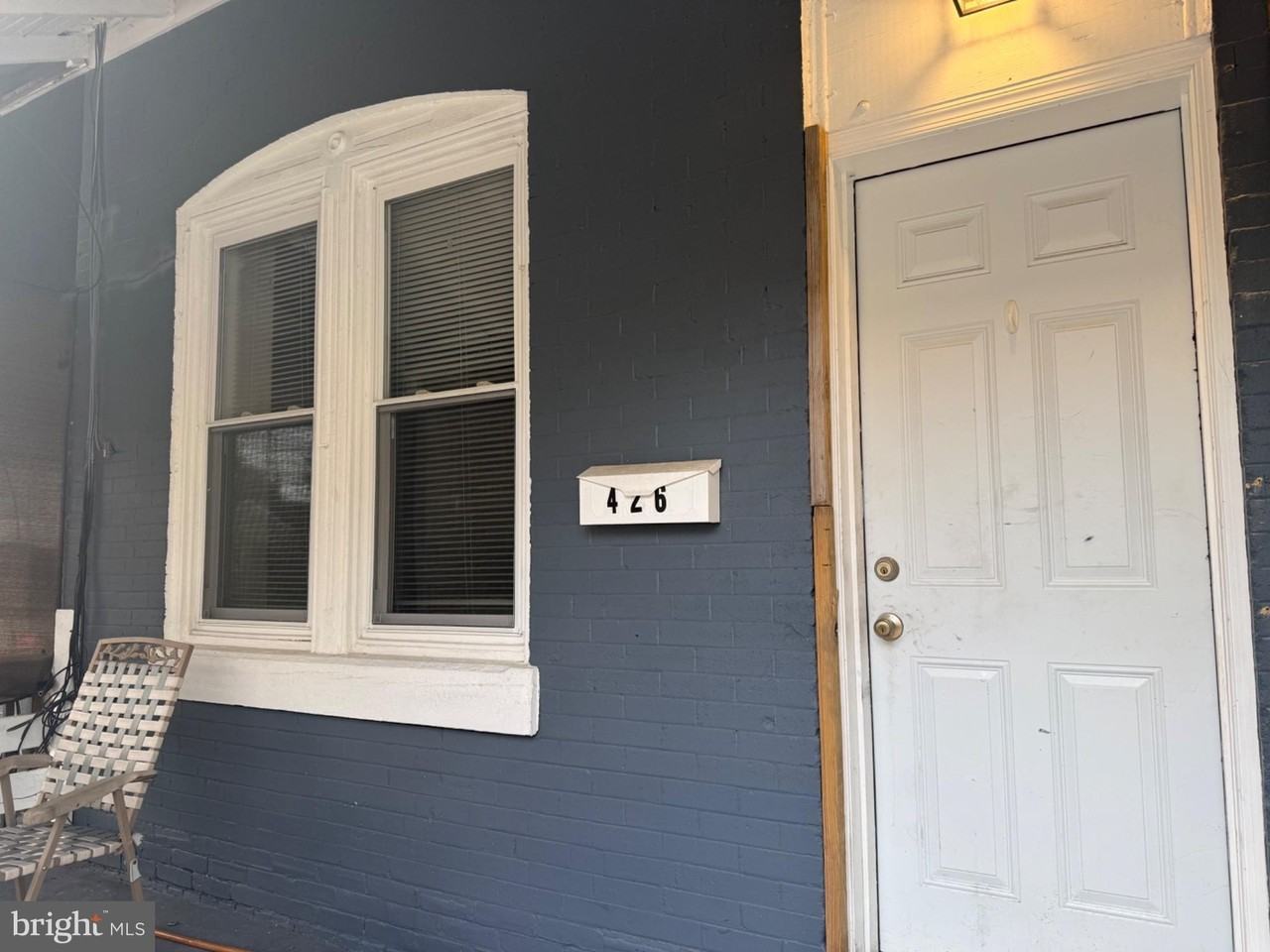 426 E 10th St - Photo 3 of 45