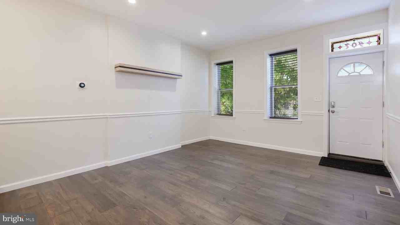 407 W Jefferson St - Photo 5 of 36
