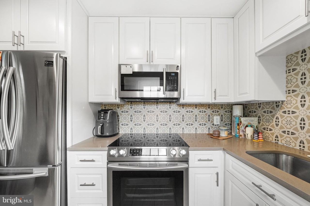 4520 36th St S #B2 - Photo 7 of 24