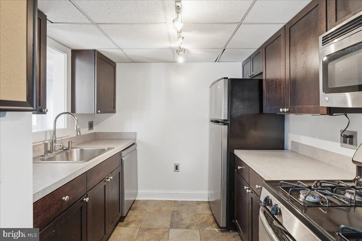 116 N Indian Aly #201 - Photo 4 of 14