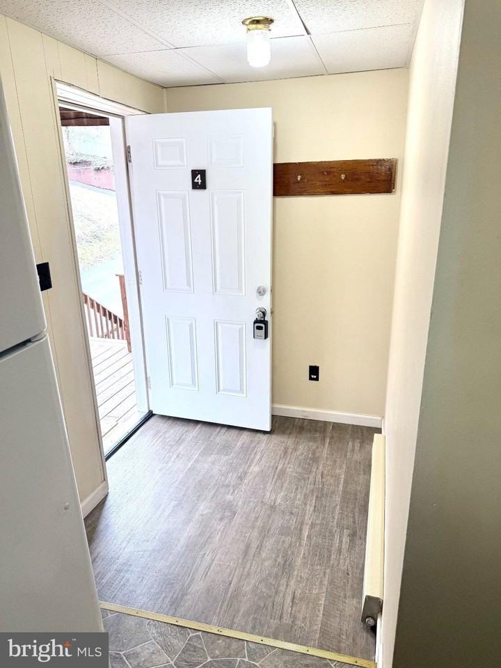 45 N Green St #4 - Photo 2 of 14