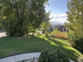 featured image of 3281 E Fortuna Dr