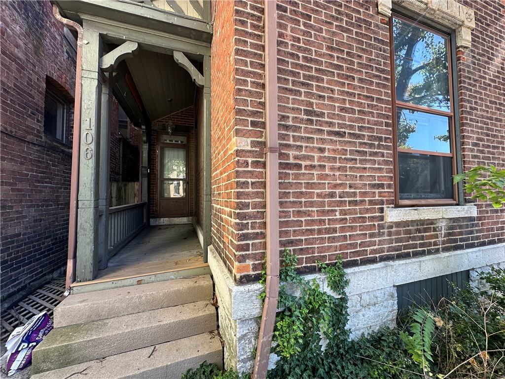 106 Brown St - Photo 2 of 28