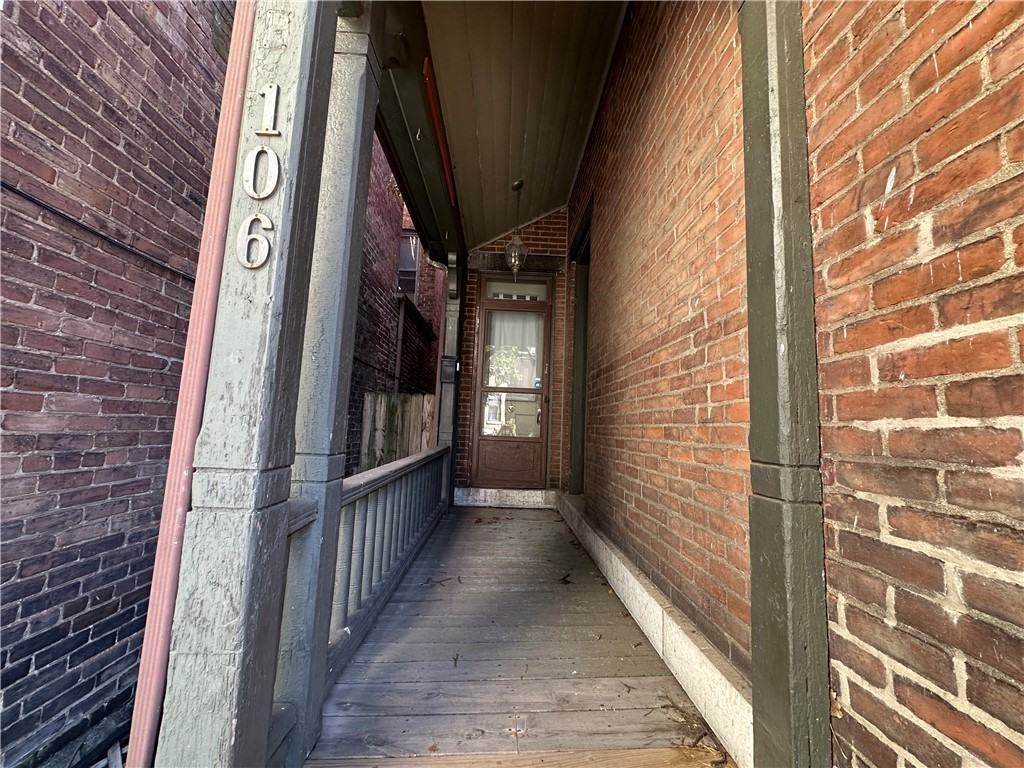 106 Brown St - Photo 3 of 28