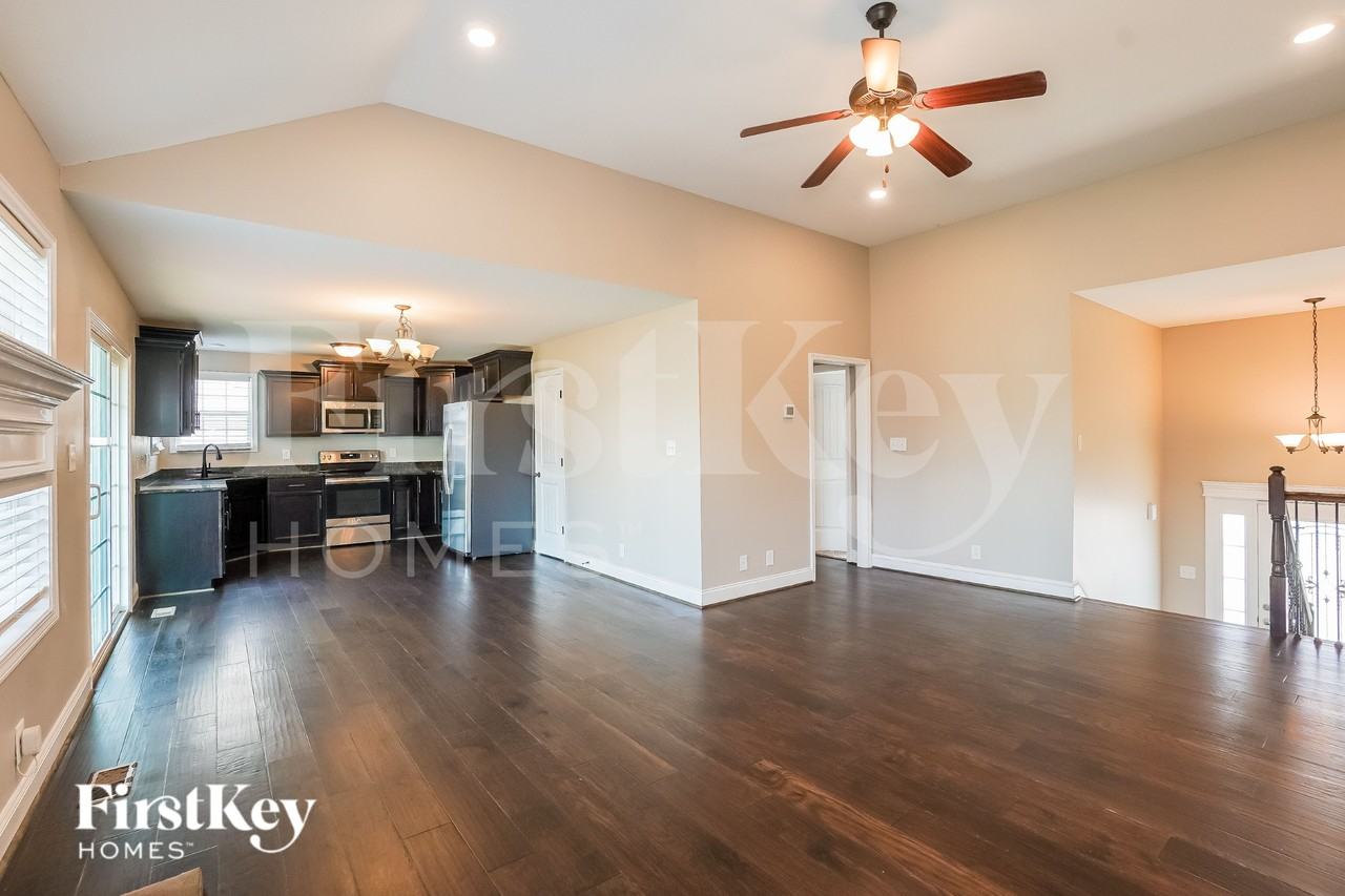 467 Mirren Cir - Photo 5 of 19
