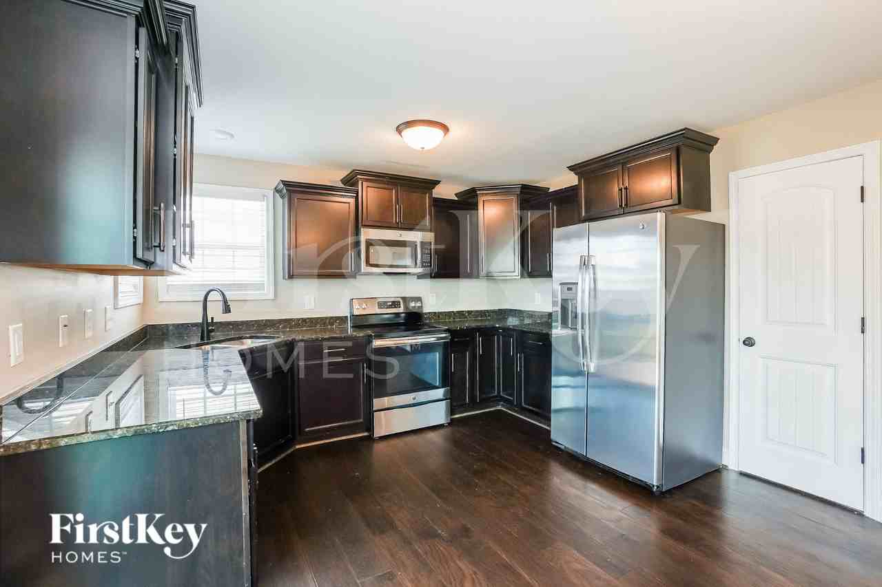 467 Mirren Cir - Photo 7 of 19